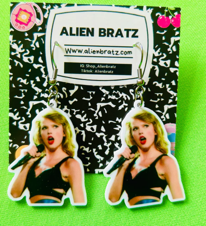 Alien Bratz Taylor Swift Earrings