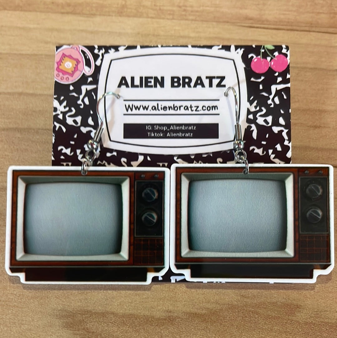 Alien Bratz Vintage TV Earrings